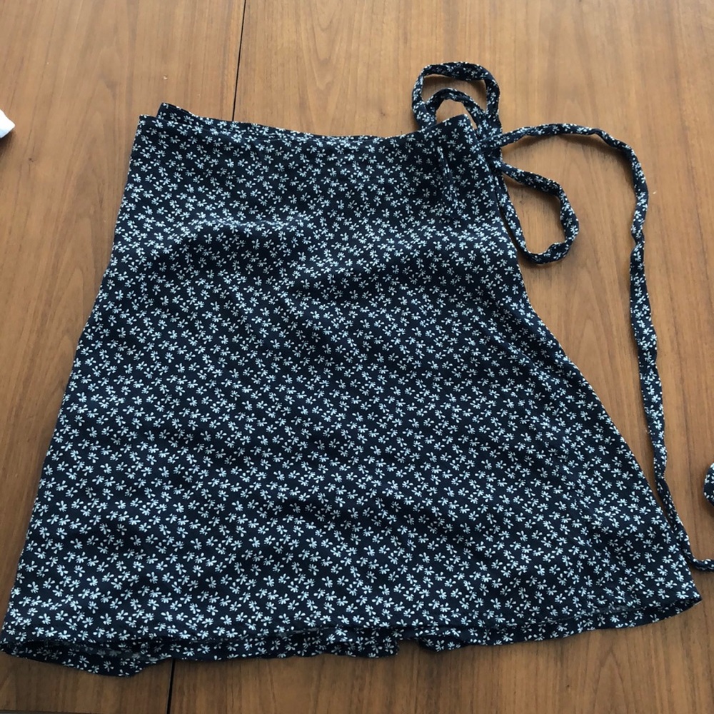 Brandy Melville wrap skirt